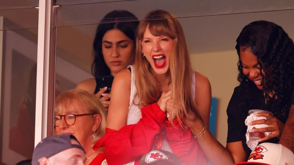 taylor-swift-first-chiefs-game