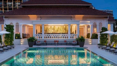 pool at raffles singapore