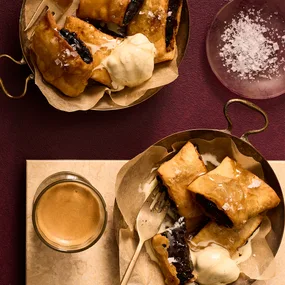 Fried date pastries