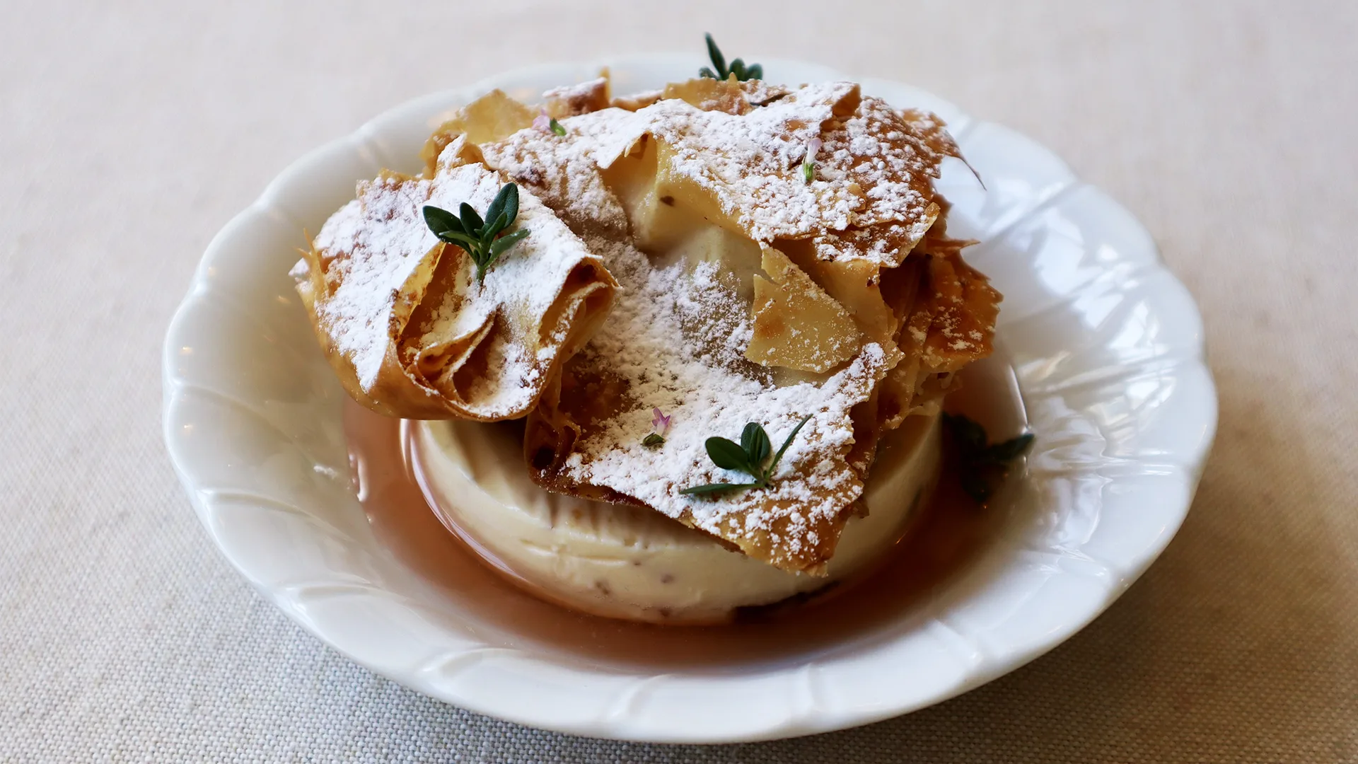Fig frozen yoghurt, walnut fillo and lemon thyme at Staġuni
