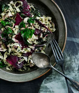 Fettuccine with beetroot and nettle butter
