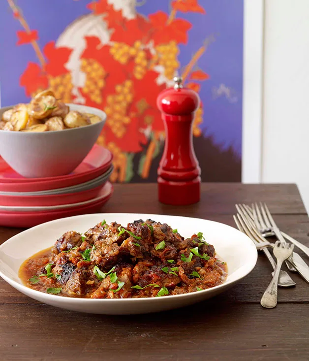 Pyrénées-style slow-cooked lamb with sherry and paprika