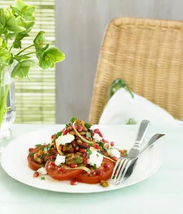Tomato, pomegranate and caramelised walnut salad