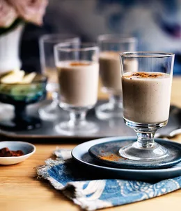 Coconut, banana and cinnamon crush
