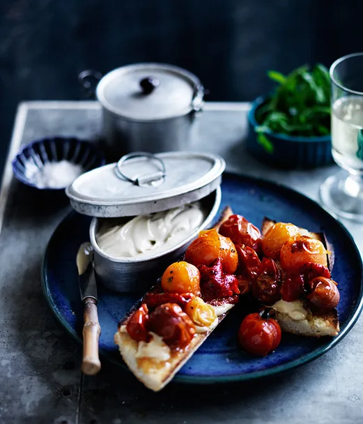 Anchoïade toasts with roasted tomatoes and capsicum