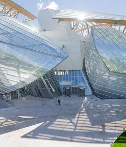 Fondation Louis Vuitton, Paris