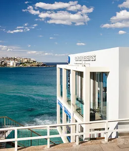 Sydney dining for visitors: rooms with a view and seafood