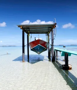 Cruise through French Polynesia