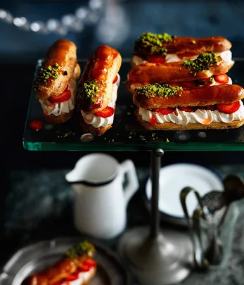 Crushed strawberry and pistachio éclair