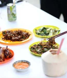 Fancy Hank’s weekend hawker market