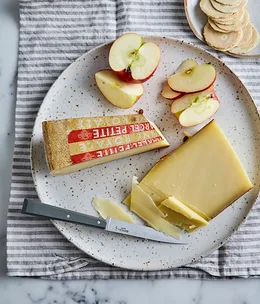 Comté: the most popular raw milk cheese in France