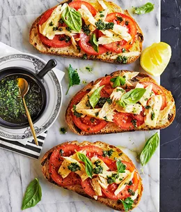 Preserved tuna and tomato open-faced panini