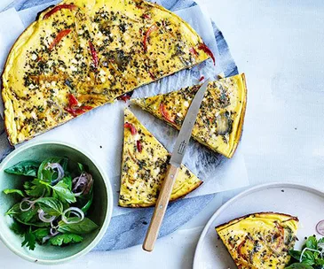 Piperade frittata with shallot and herb salad