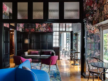 Salon de Co at Ovolo Incholm