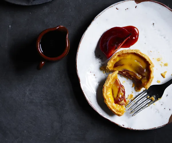 Quince, rooibos and coriander seed tarts