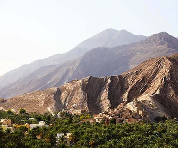 The town of Birkat Al Mawz at the foot of the Jabal Akhdar range