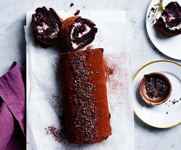 Blackberry and chocolate meringue roulade