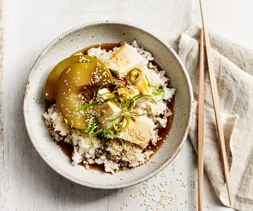 Braised tofu and winter melon