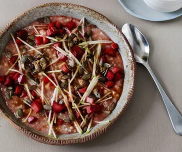 Five-grain porridge with rhubarb and apple