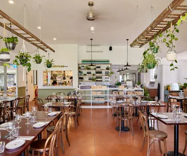 Lost Phoenix Farm: restaurant review