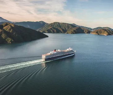 5 romantic cruise ship experiences for globetrotting couples