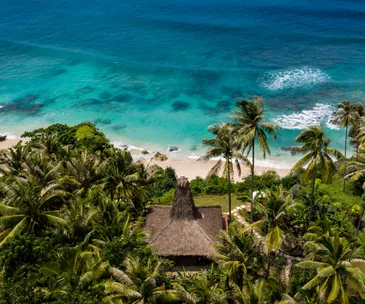 Sumba Indonesia - tropical beach travel guide