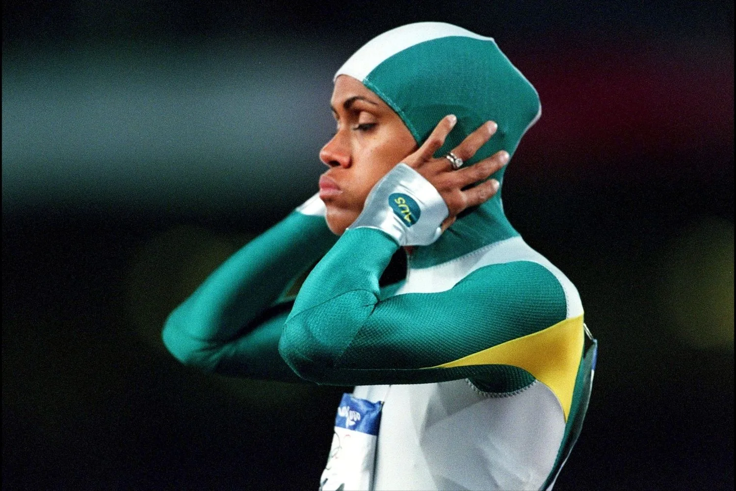 cathy freeman preparing for a race