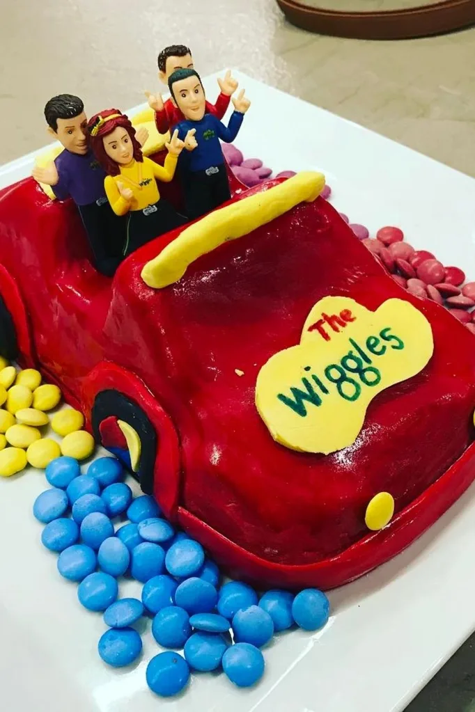 wiggles cake