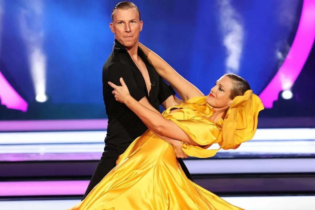 bridie-carter-dancing-with-the-stars-2022-yellow-dress