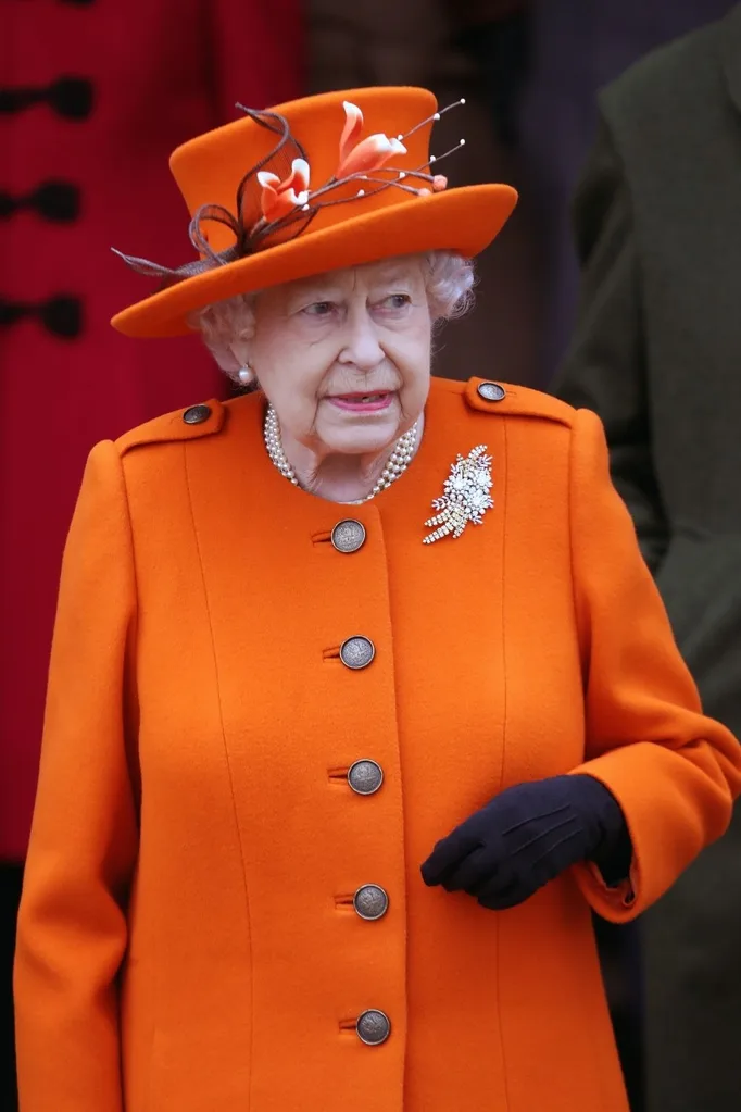 the-queen-orange-coat