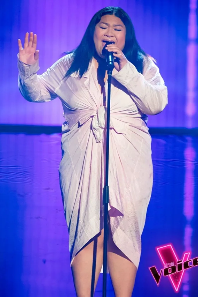 faith-sosene-the-voice