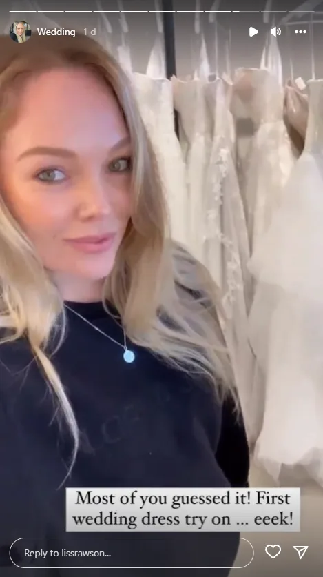 Melissa Rawson goes dress shopping