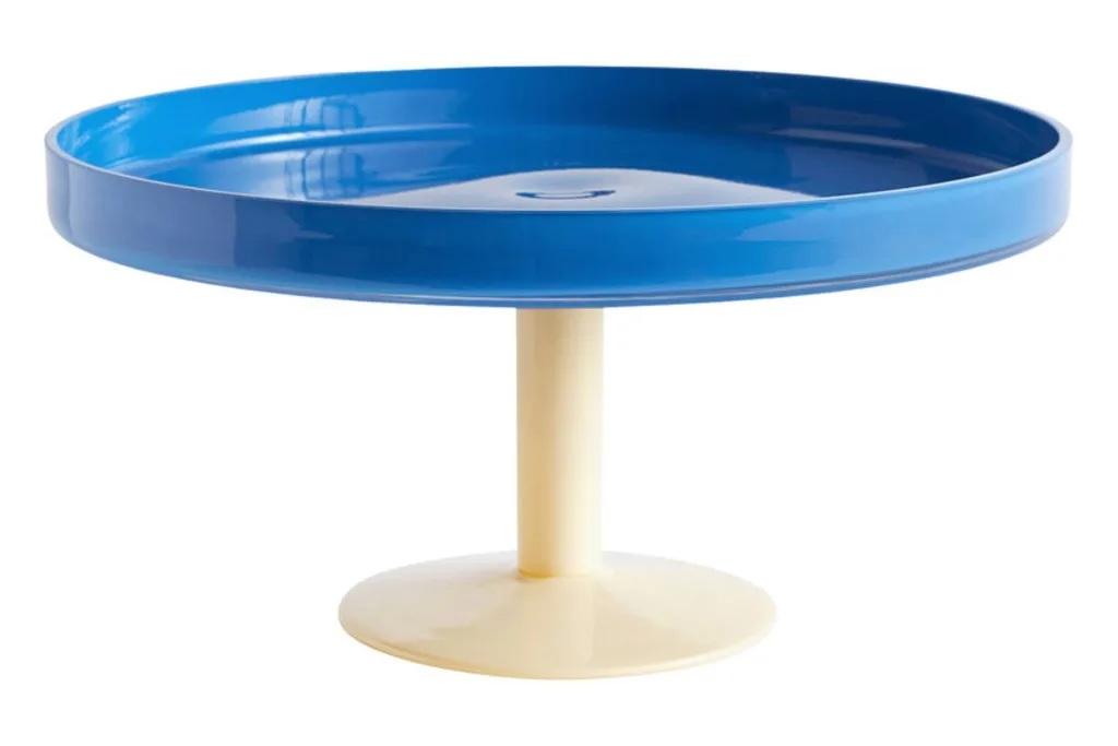 hay-cake-stand-blue-beige