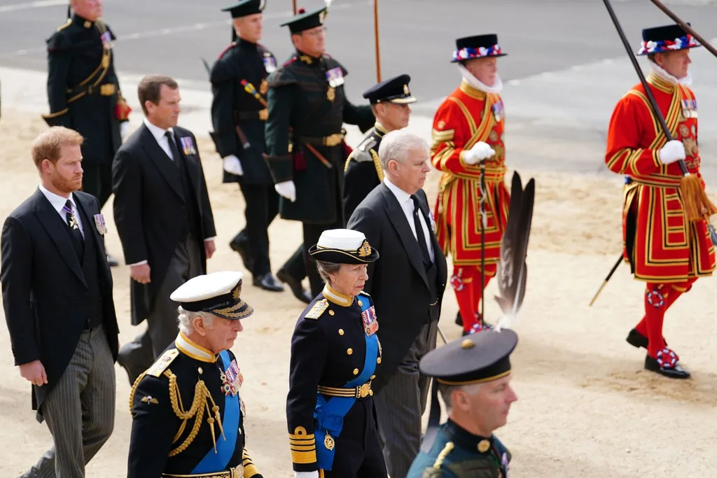 Anne joined the funeral procession