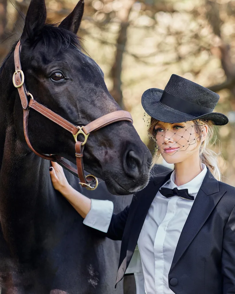 delta goodrem and horse
