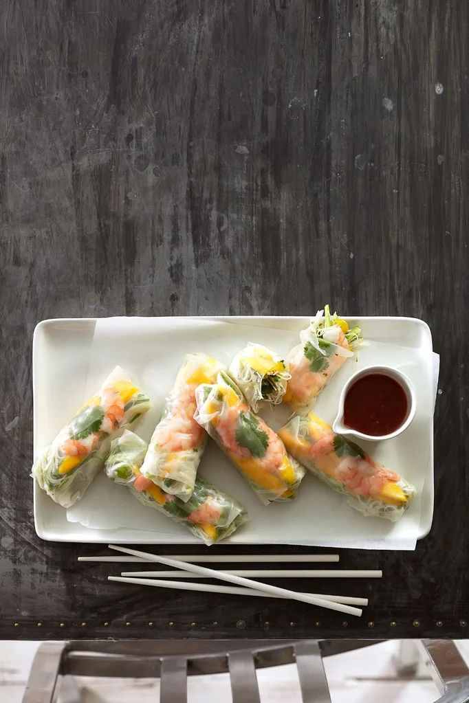 vietnamese-prawn-spring-rolls