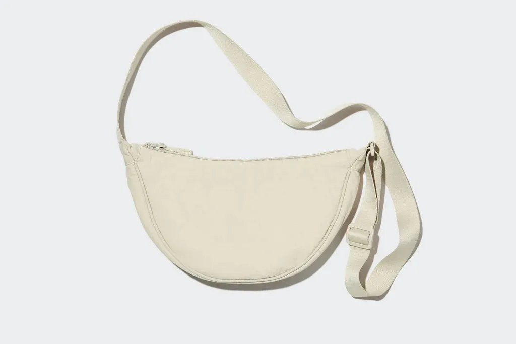 uniqlo-shoulder-bag