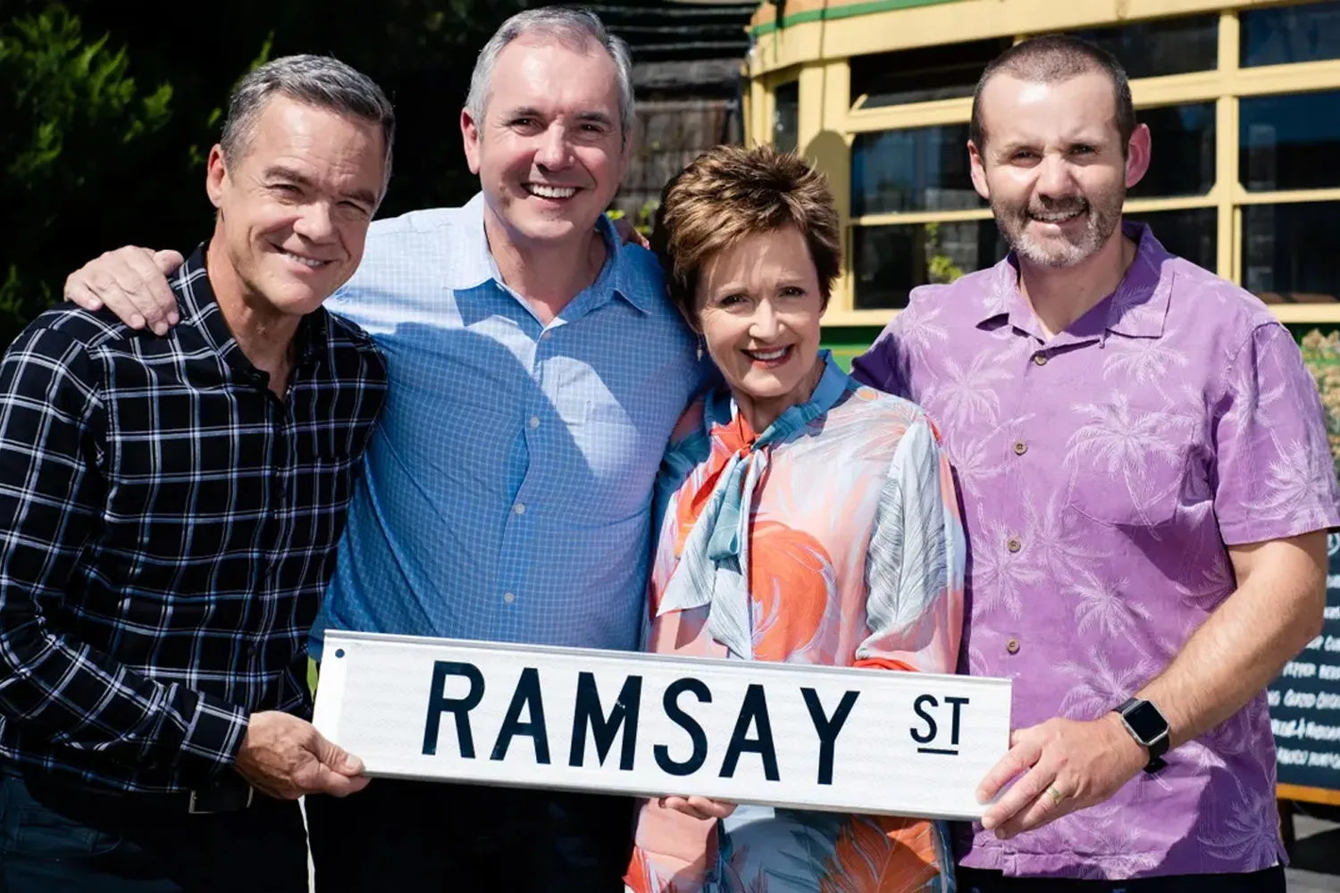 neighbours cast