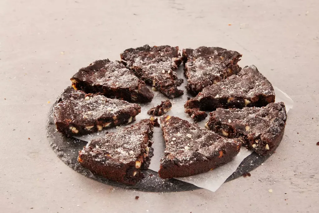 dominos-triple-choc-brownie