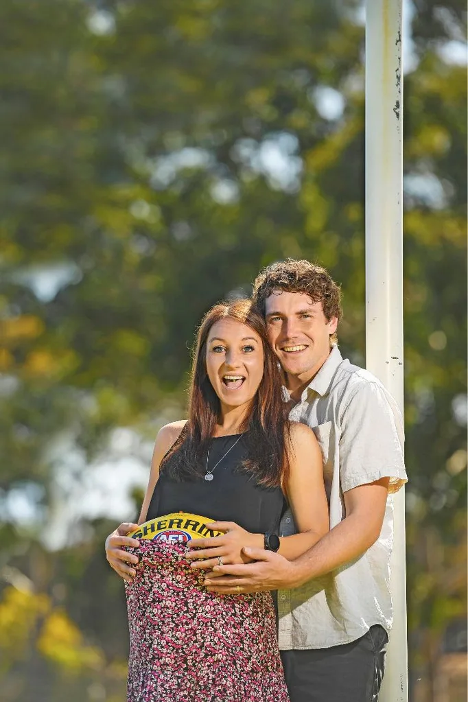 afl-umpire-proposal-pregnant