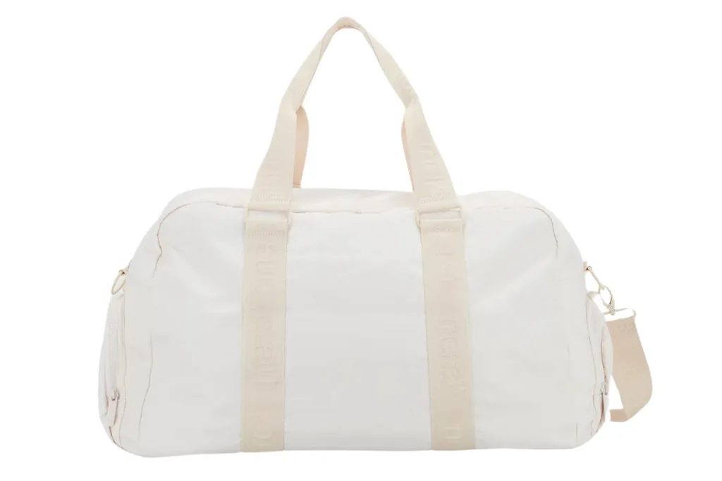 nere-duffle-bag-white-carry-on