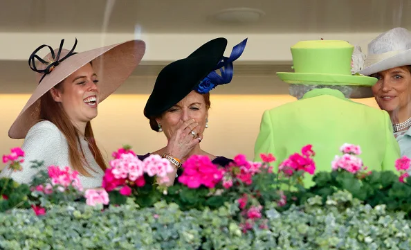 The Queen photographed making Fergie laugh reveals wicked sense of humour