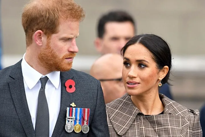 Prince Harry Meghan Markle avoid Queen