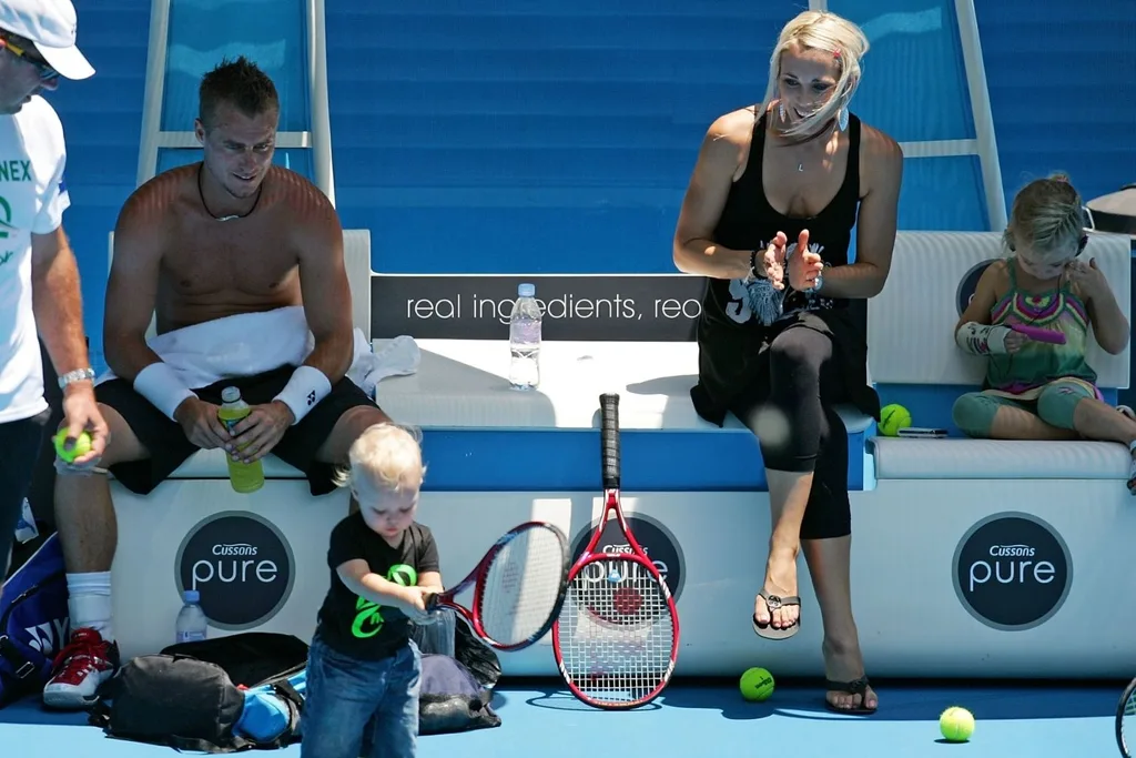 Bec Lleyton Cruz Hewitt