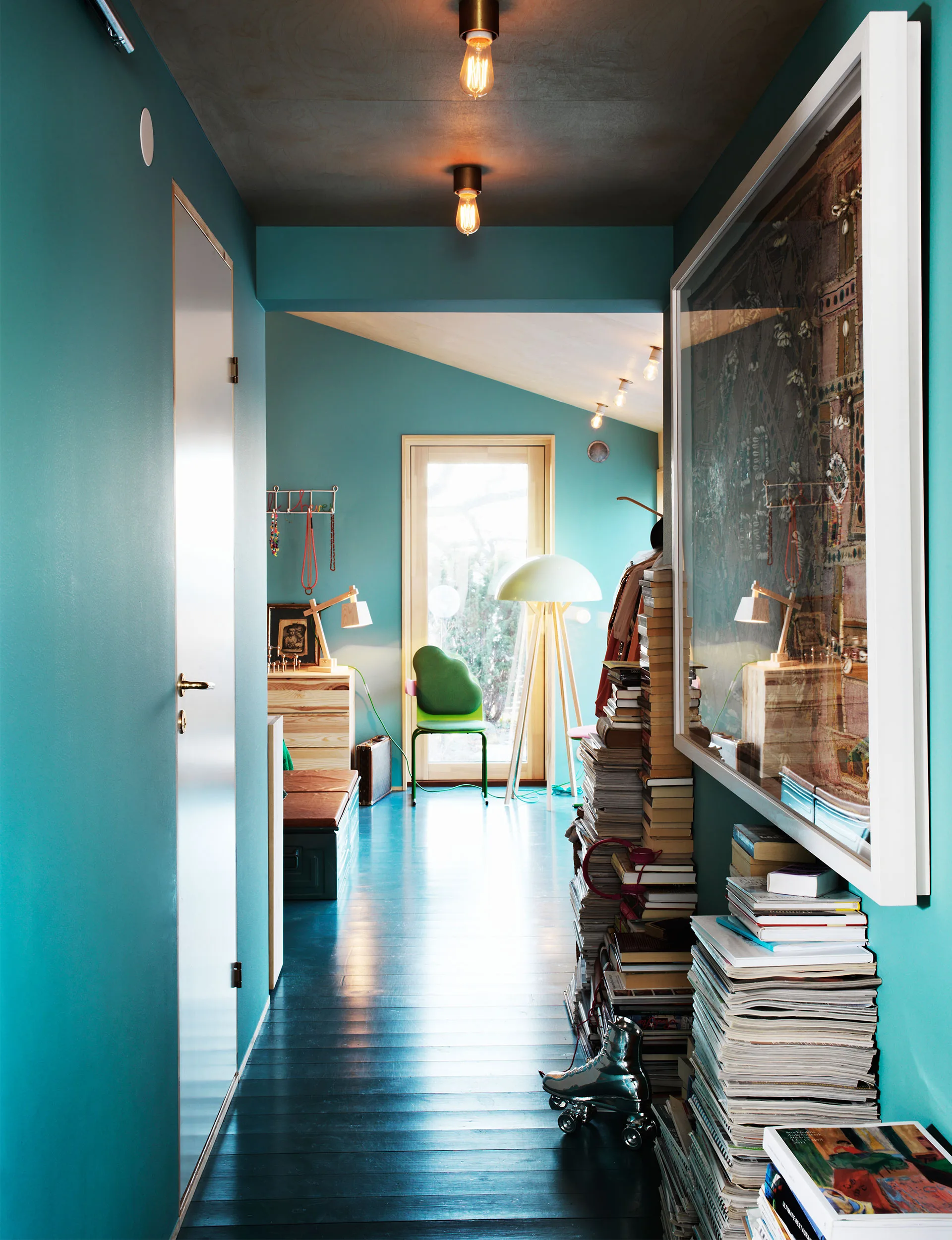 Hallway/entry 