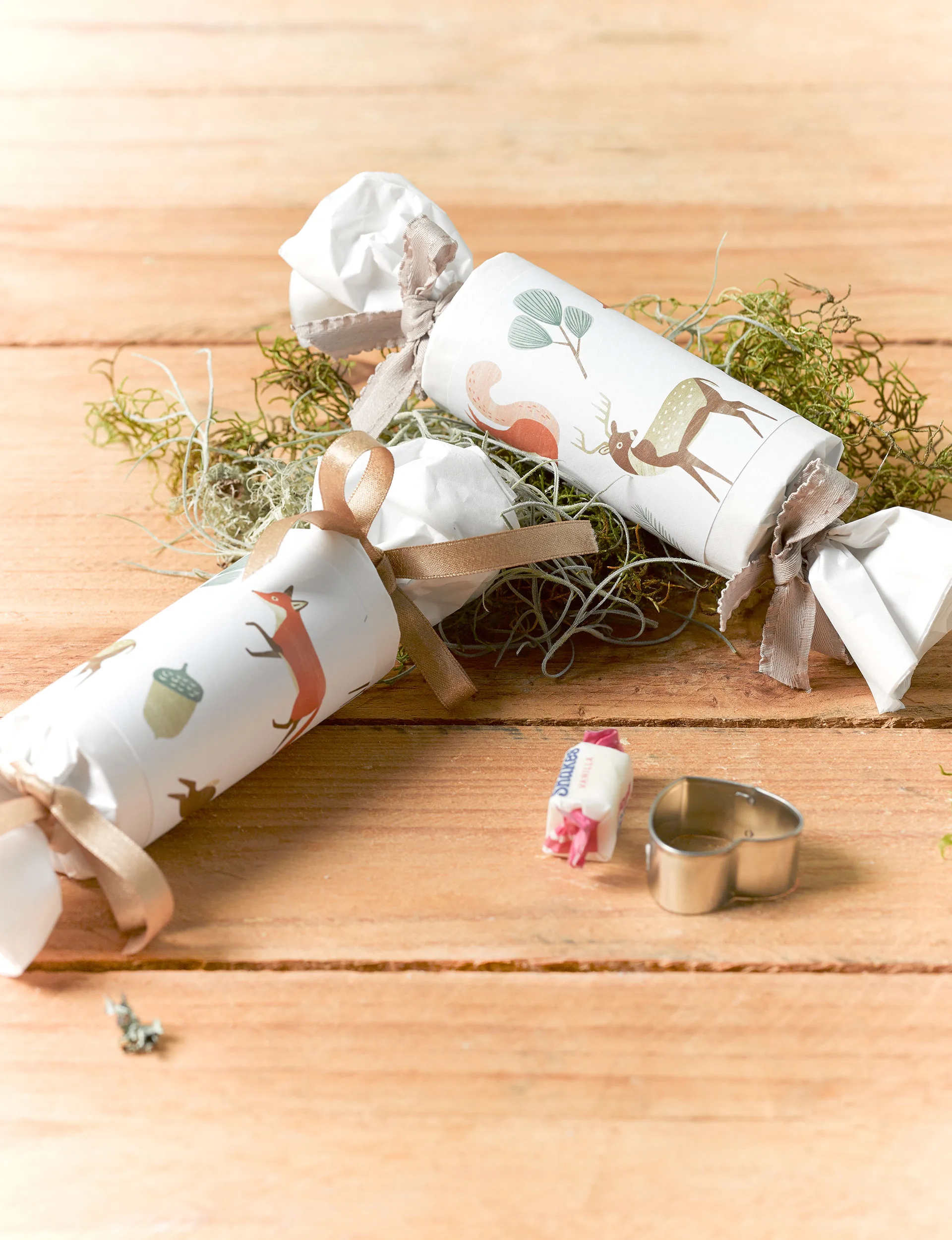 Christmas crackers with sweets