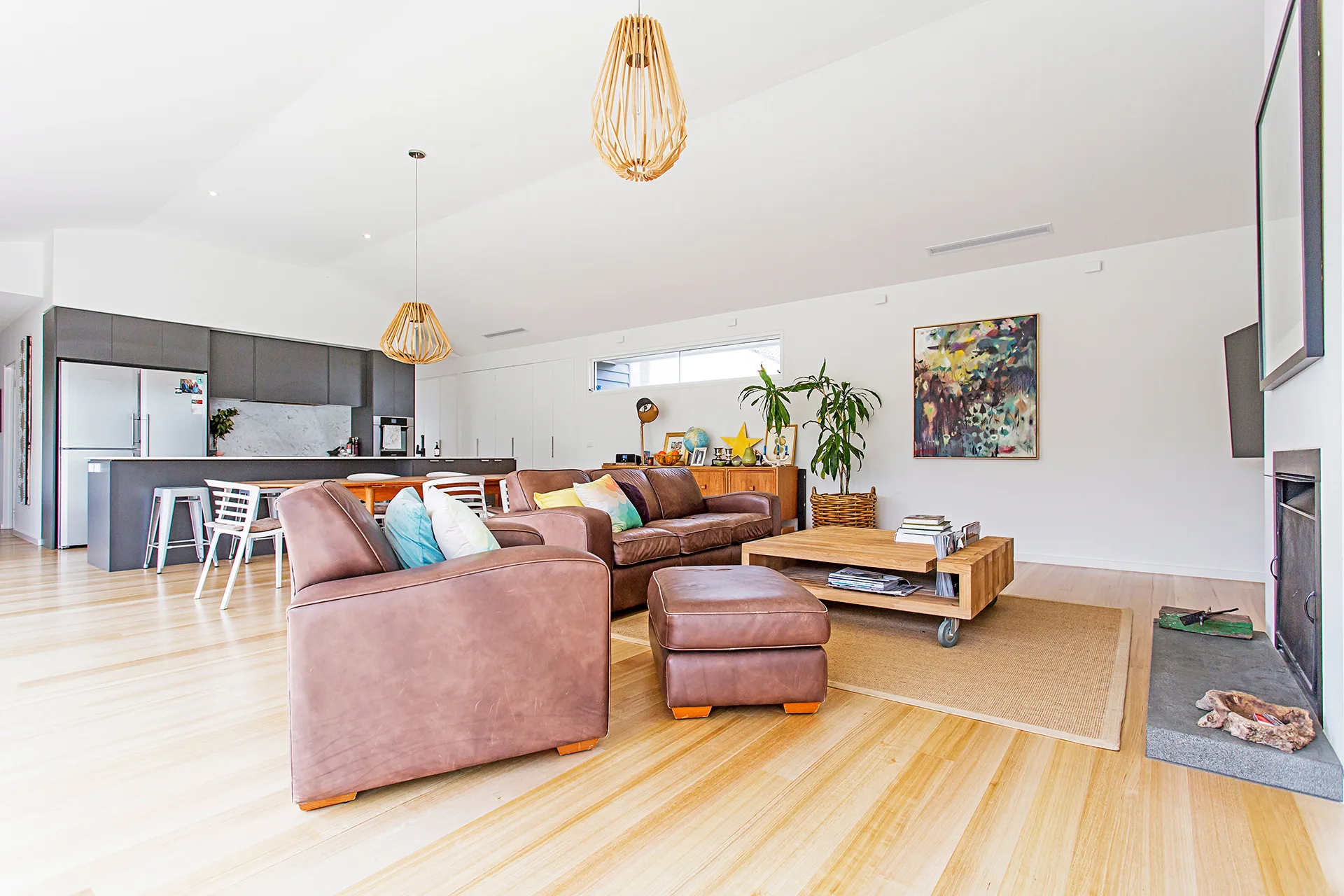 YH0516_REN_Flooring_201603144006871007
