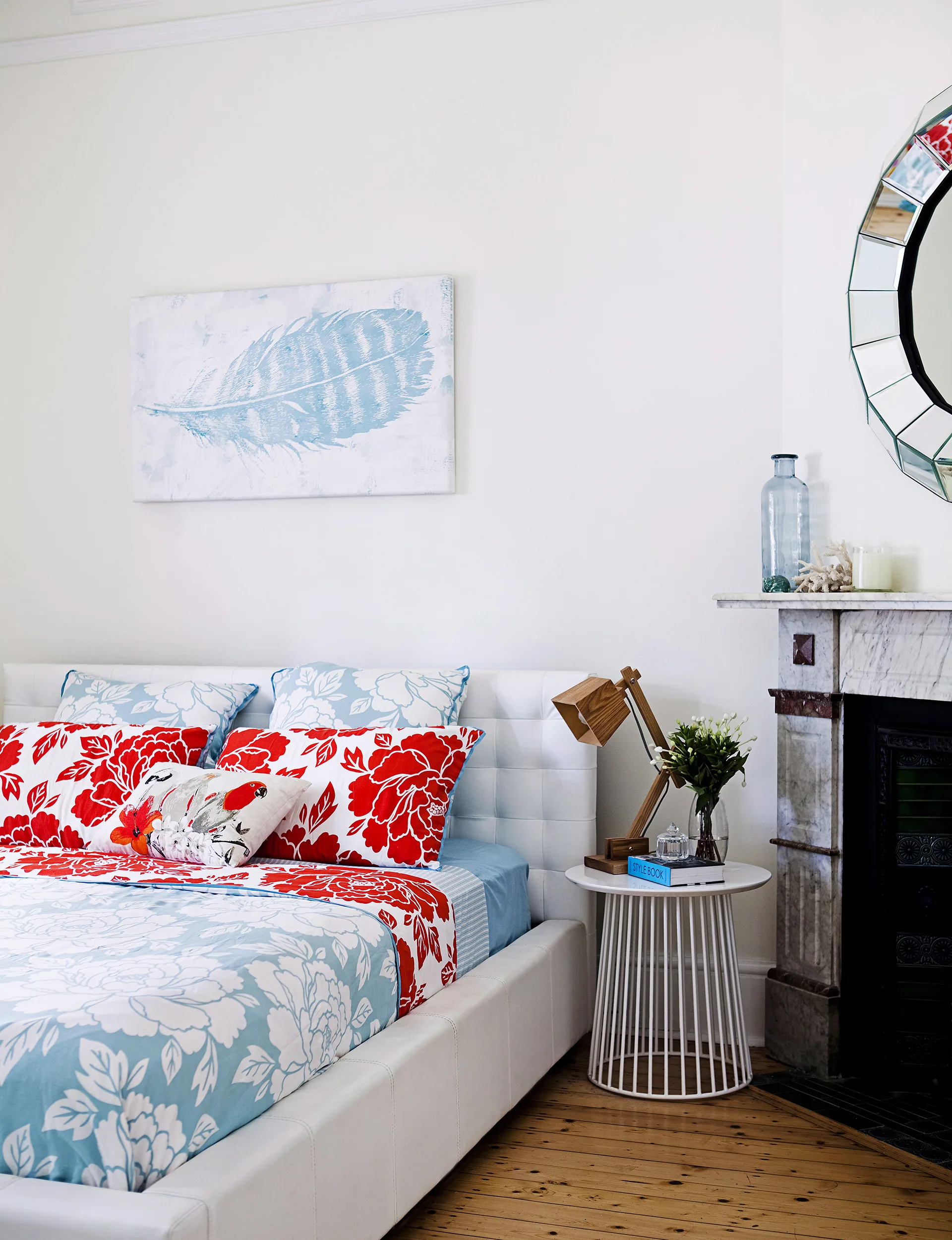 The floorboards were finished simply in Synteko Urethane to maintain the beachy feel of the room