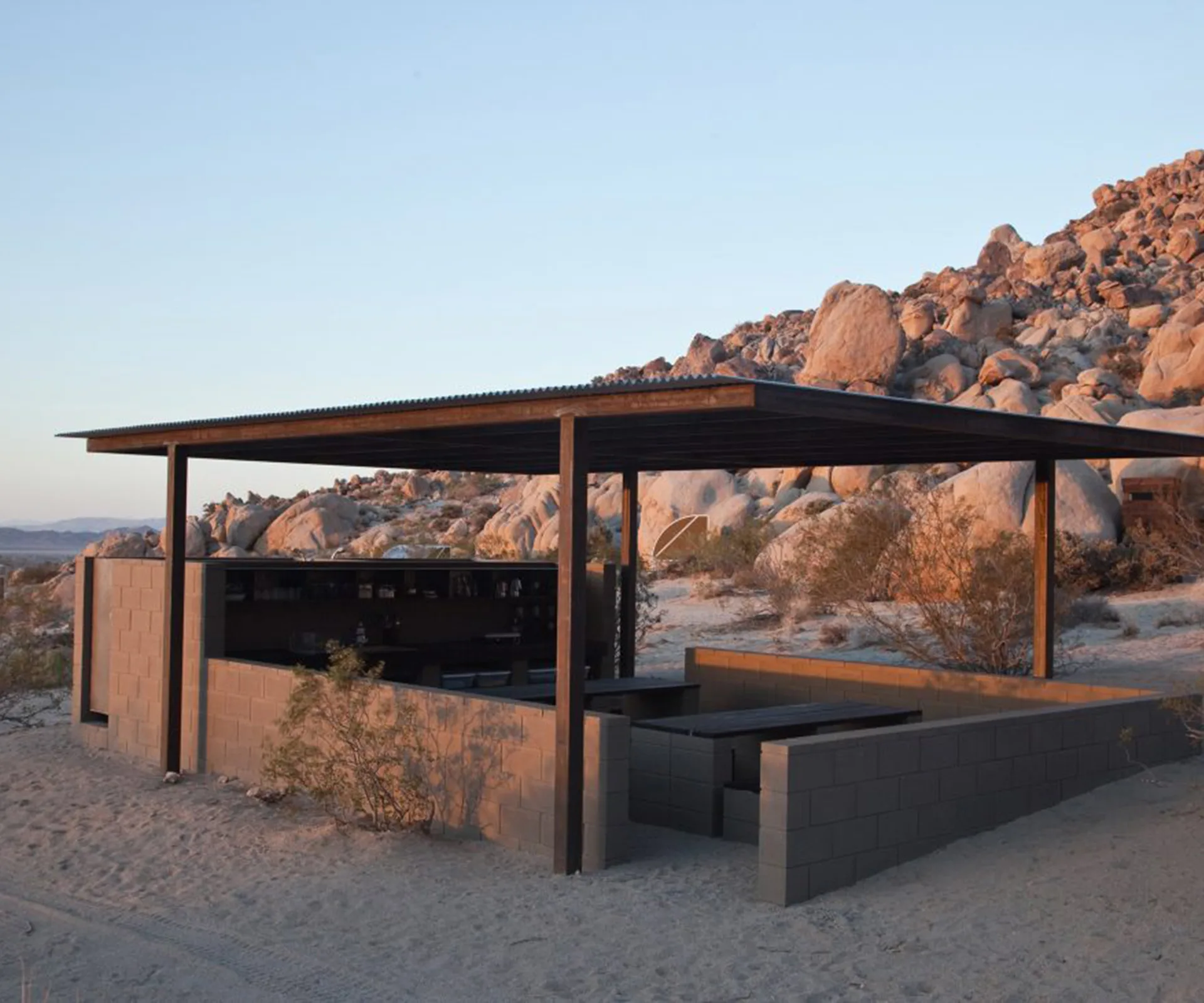camping-pods-andrea-zittel_dezeen_3408_slideshow_2-1024x731