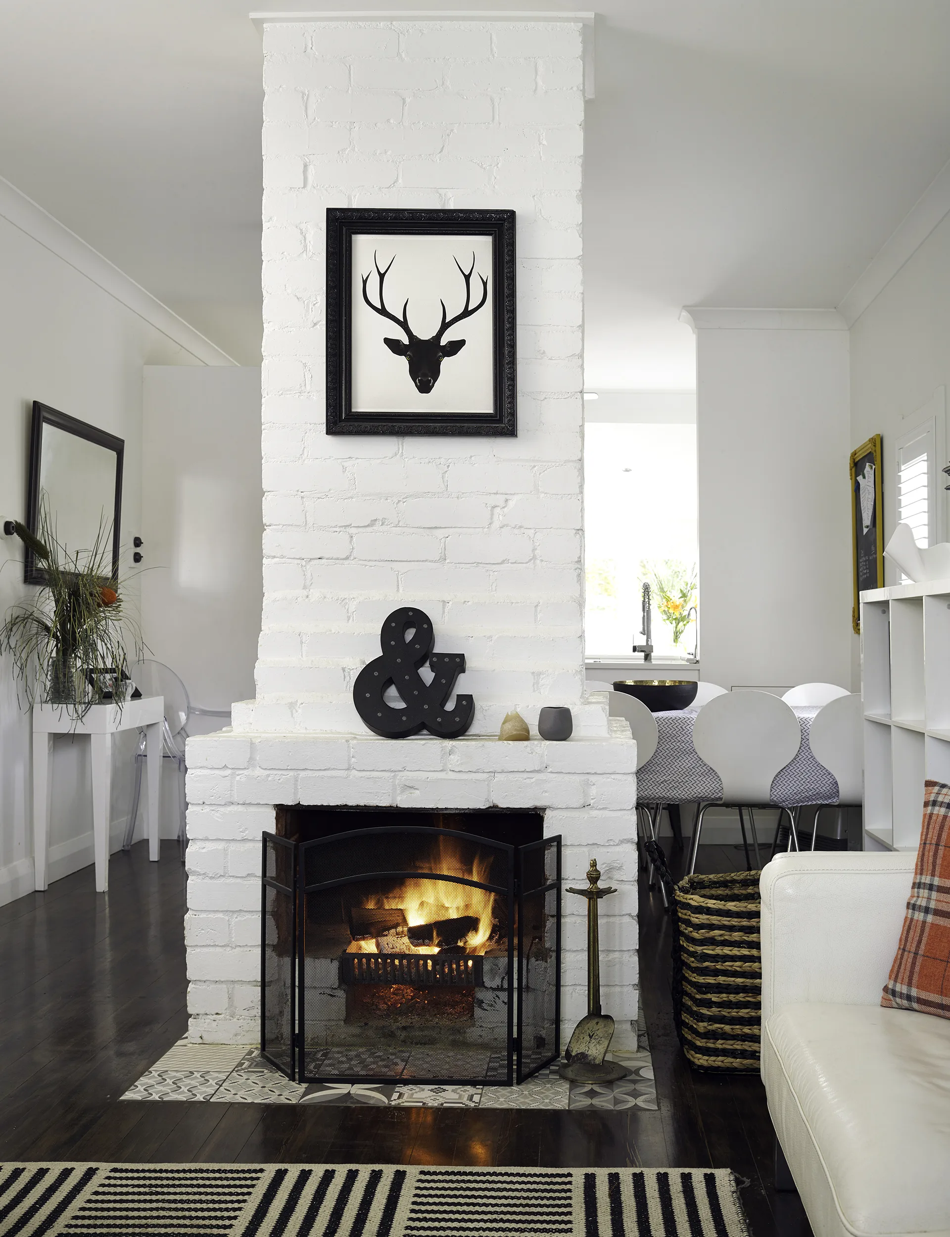 YH1016_MKE_ThenNow_Houching_27OnewaRd_113157